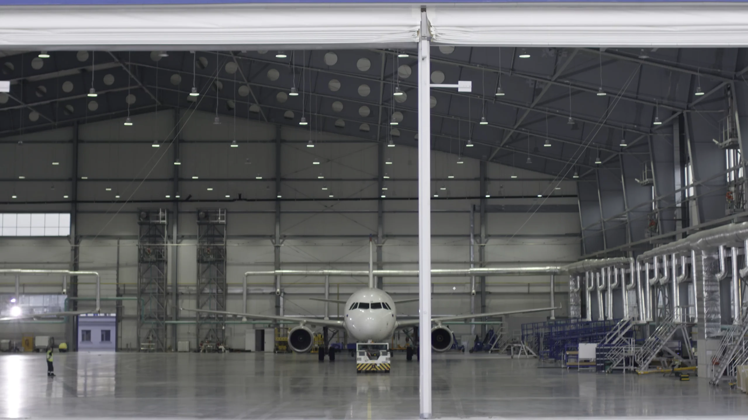 hangar-door